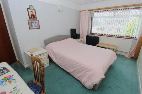 Bed1.JPG