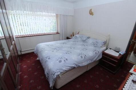 Bed2.JPG
