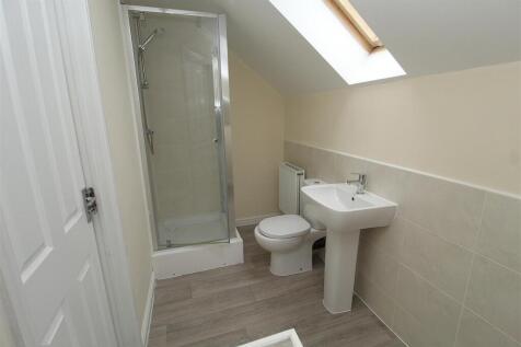 Ensuite1.JPG