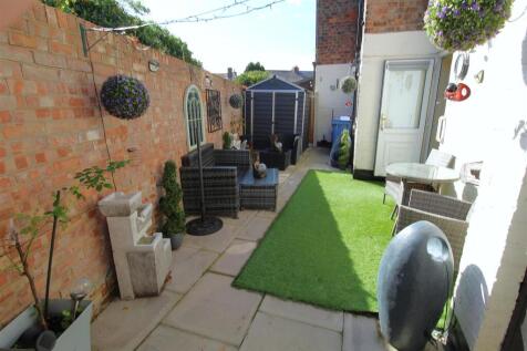 Rear Courtyard