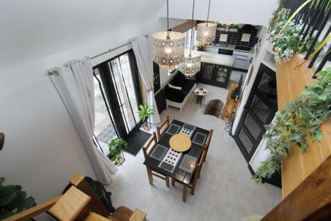 Kitchen10.JPG