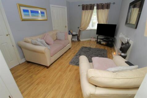 Lounge2.JPG