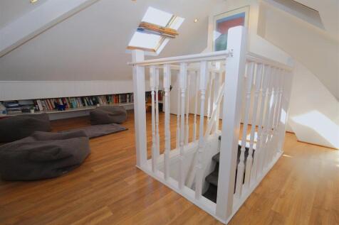 Loft1.JPG