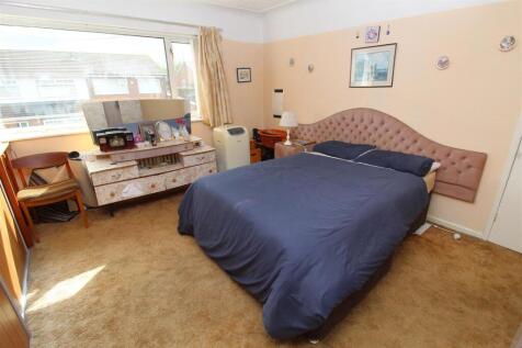 Bed1b.JPG