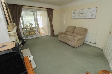 Lounge2.JPG