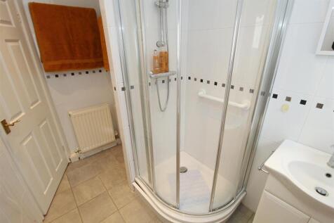 Shower1.JPG
