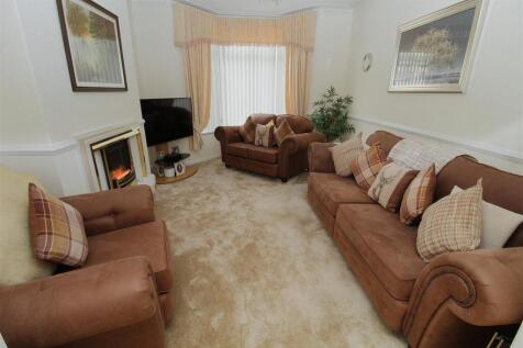 Lounge1.JPG