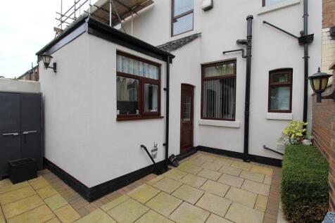 Rear Courtyard