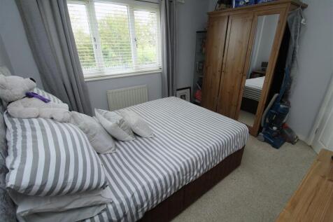 Bed2.JPG