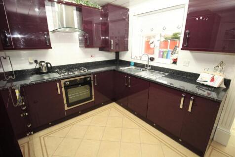 Kitchen2.JPG
