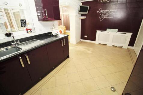 Kitchen4.JPG