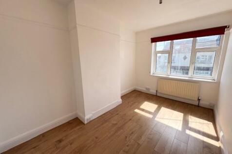 9 South Court Road 7.jpg
