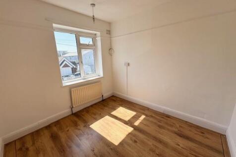 9 South Court Road 8.jpg
