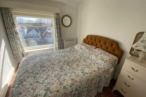 Bedroom (front)