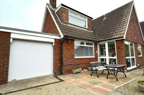 Attached Garage