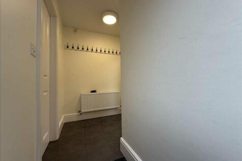Side Entrance Lobby