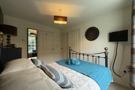 Bedroom(front)