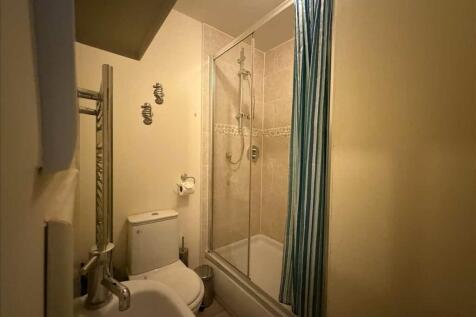 Ensuite Shower Room