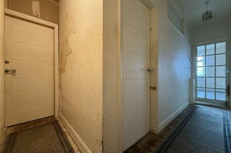 Private Entrance