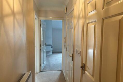 Private Entrance
