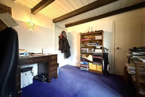 Bedroom (front)