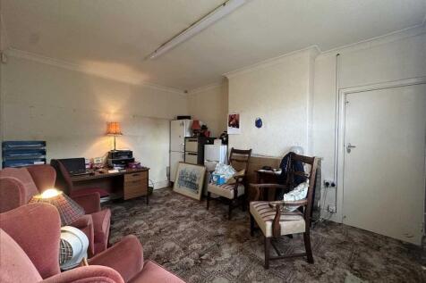 FOUR BEDROOM COTTAGE