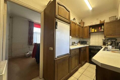 FOUR BEDROOM COTTAGE