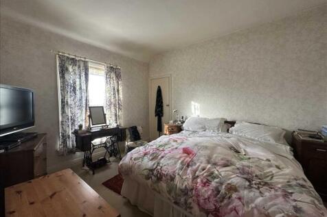 FOUR BEDROOM COTTAGE