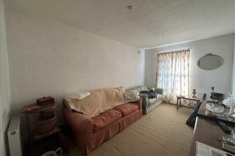 FOUR BEDROOM COTTAGE
