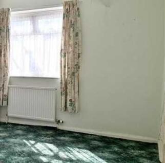 Bedroom (front)