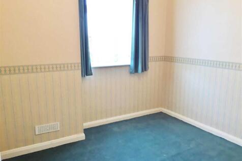 Bedroom (side)
