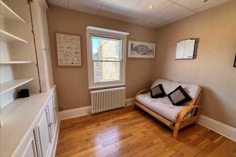 STUDY/BEDROOM 2