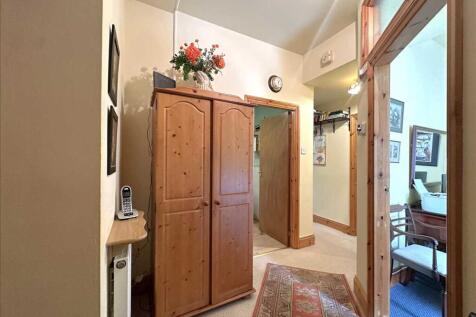 Private Entrance