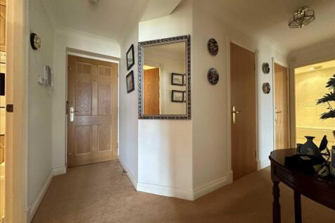 Private Entrance