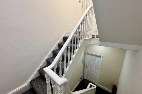 COMMUNAL HALLWAY