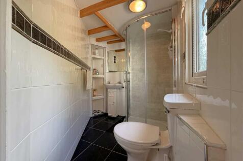 Ensuite Shower Room