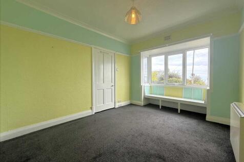 Bedroom (front)