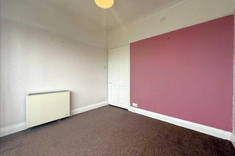 Bedroom (front)