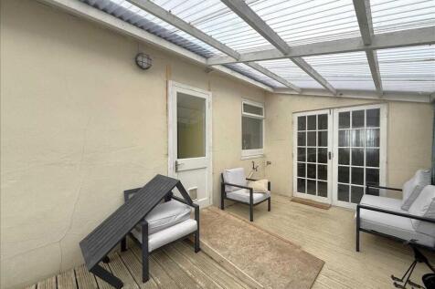 Covered Side Patio