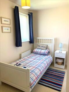Bedroom (front)