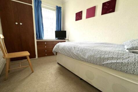 Bedroom (front)