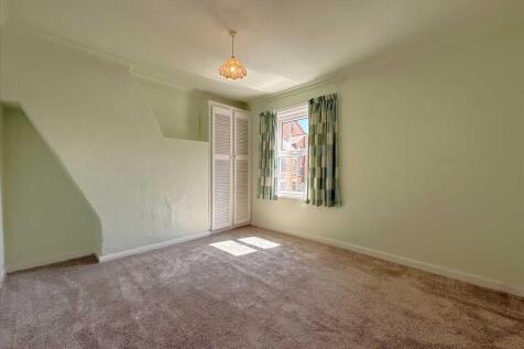 Bedroom (Front)