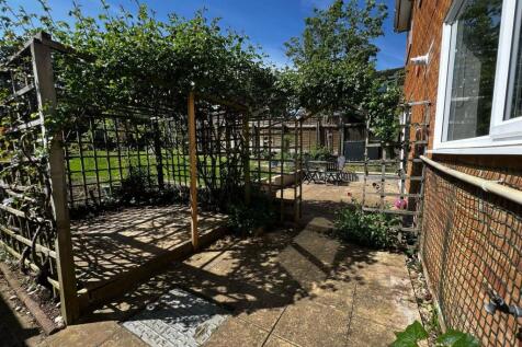 garden v.jpg