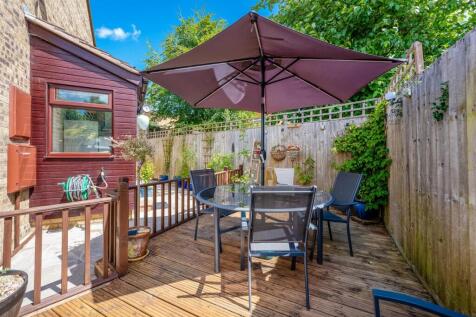 43 Foscote Rise-6.jpg