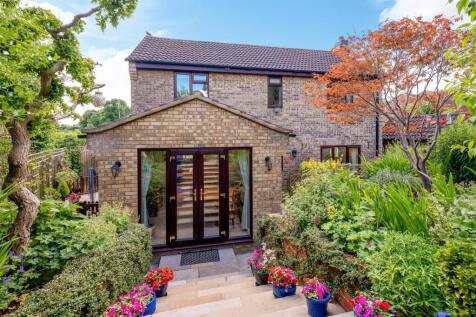 43 Foscote Rise-8.jpg