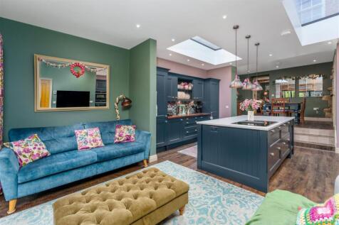 170 Broughton Road-10.jpg