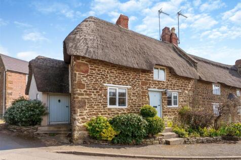 2 Boundary Cottage, Shutford-1.jpg