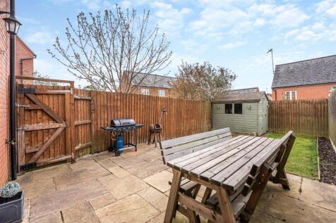 8 Thyme Close, Banbury-15.jpg