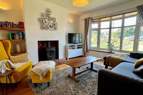 Sitting Room.jpg