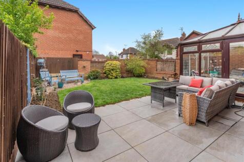6 Woburn Close, Banbury-15.jpg